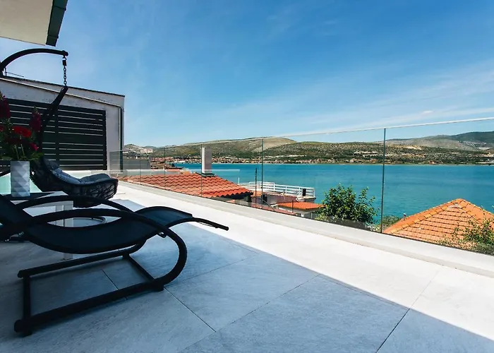 Villa Magna - Seaside Villa With Pool And Sauna