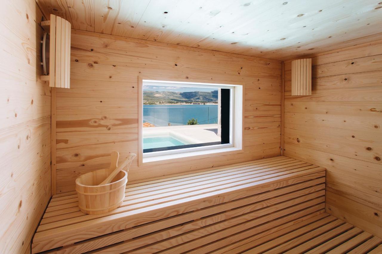 Magna - Seaside With Pool And Sauna Villa *